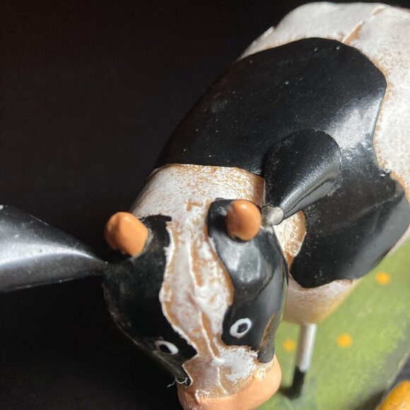 Vintage METAL COLLECTABLE  COW ON wheels by innovation "MES AMIS" COW PULL TOY - Picture 4 of 15